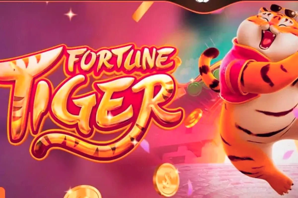 Filipino player browsing the full pisomax slots library on a smartphone